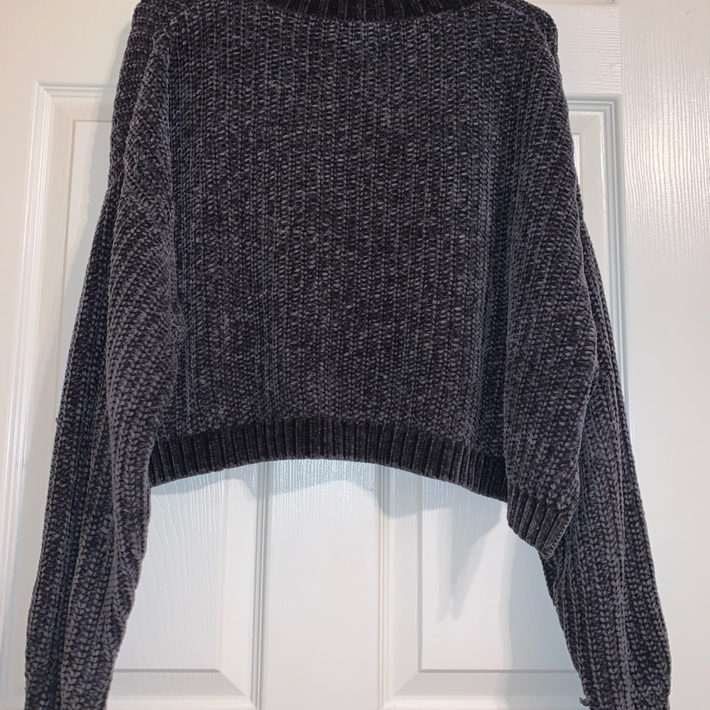 Grey Sweater - Picture 3 of 3